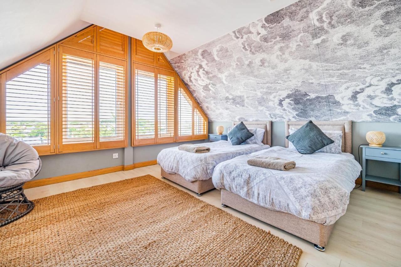Pebble Paradise Beachfront Family Getaway Pevensey Dış mekan fotoğraf